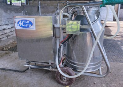 Solar milking machine